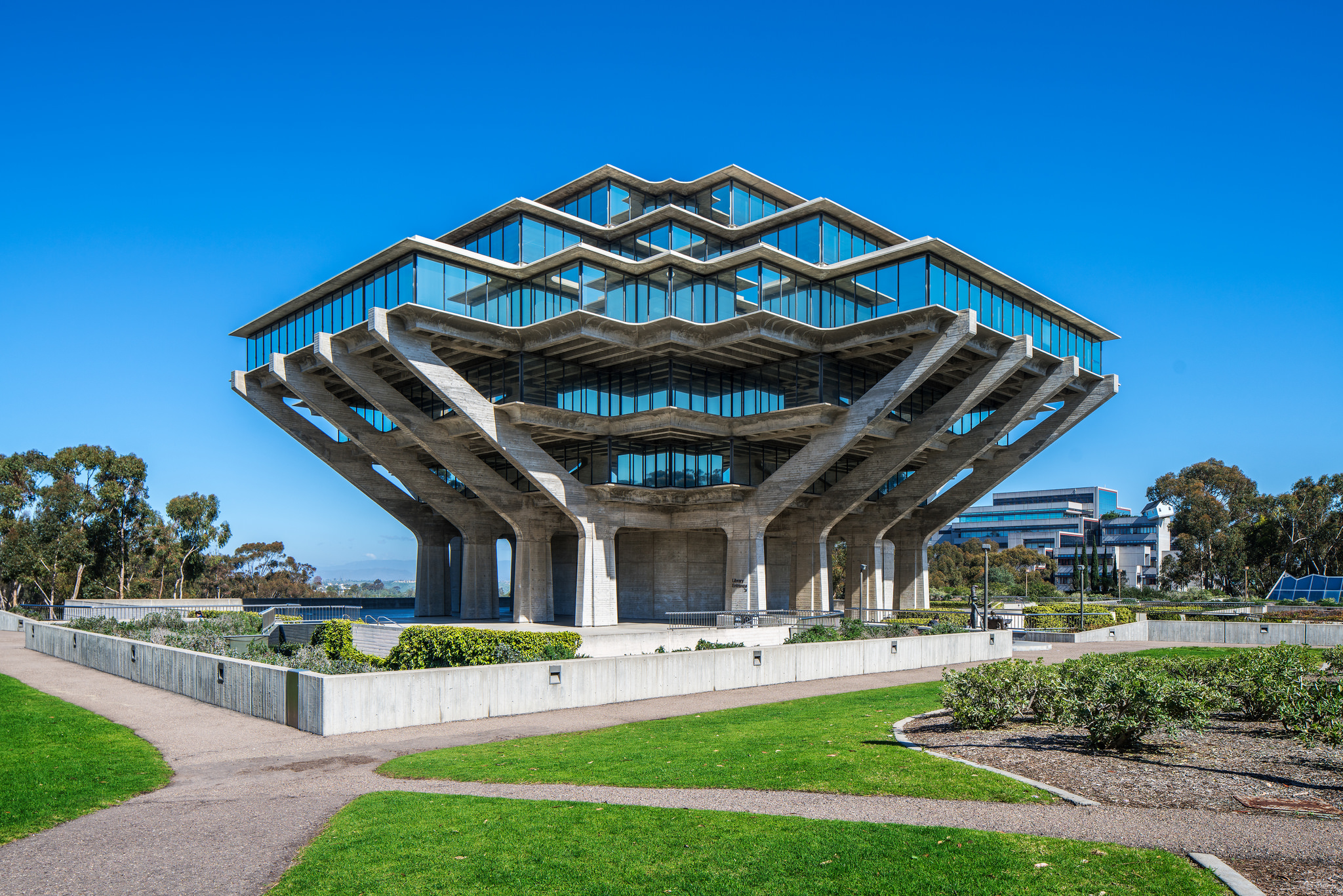 photograph showing the southwest elevation of the Geisel Library at the University of San Diego